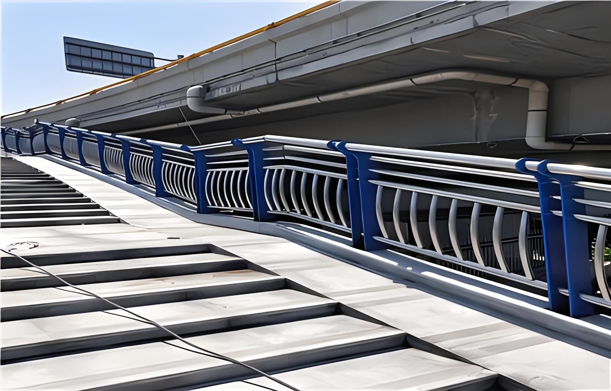 临沧不锈钢桥梁护栏维护方案：确保安全，延长使用寿命